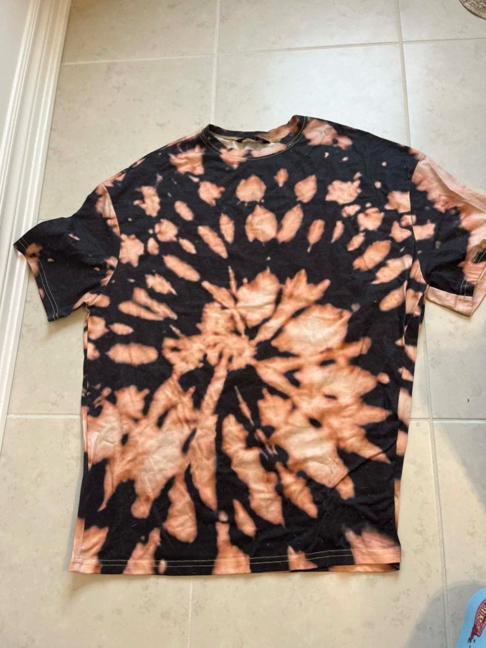 Black and Peach Tie-Dye Crew Neck T-Shirt